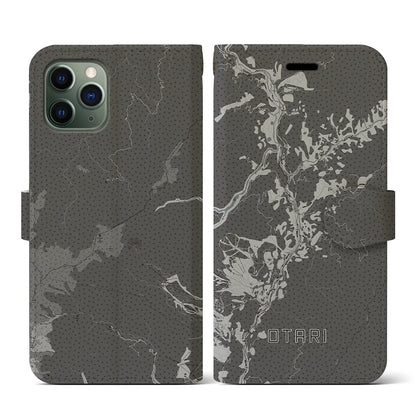 【小谷（長野県）】地図柄iPhoneケース（手帳タイプ）モノトーン・iPhone 11 Pro 用