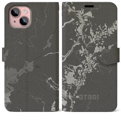 【小谷（長野県）】地図柄iPhoneケース（手帳タイプ）モノトーン・iPhone 15 Plus 用