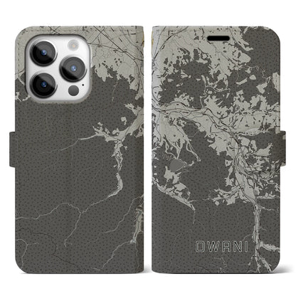 【大鰐（青森県）】地図柄iPhoneケース（手帳タイプ）モノトーン・iPhone 14 Pro 用