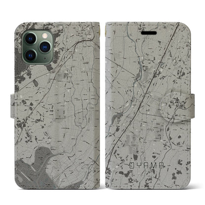 【小山（栃木県）】地図柄iPhoneケース（手帳タイプ）モノトーン・iPhone 11 Pro 用