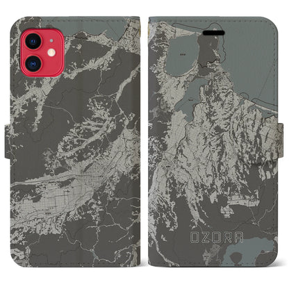 【大空（北海道）】地図柄iPhoneケース（手帳タイプ）モノトーン・iPhone 11 用