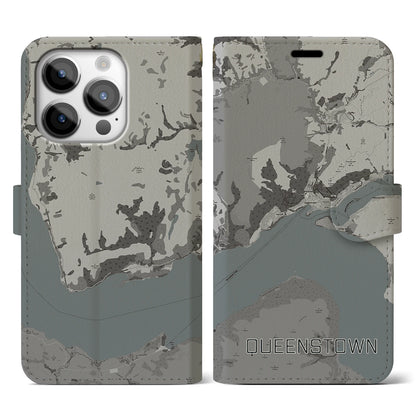 【クイーンズタウン（ニュージーランド）】地図柄iPhoneケース（手帳タイプ）モノトーン・iPhone 14 Pro 用