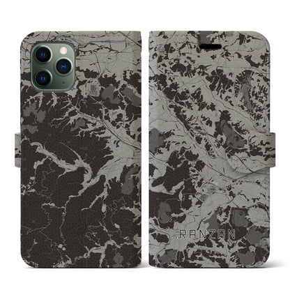 【嵐山（埼玉県）】地図柄iPhoneケース（手帳タイプ）モノトーン・iPhone 11 Pro 用