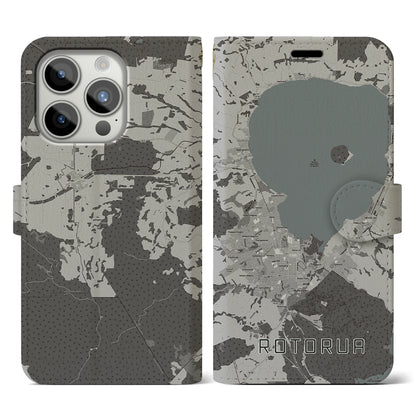 【ロトルア（ニュージーランド）】地図柄iPhoneケース（手帳タイプ）モノトーン・iPhone 15 Pro 用