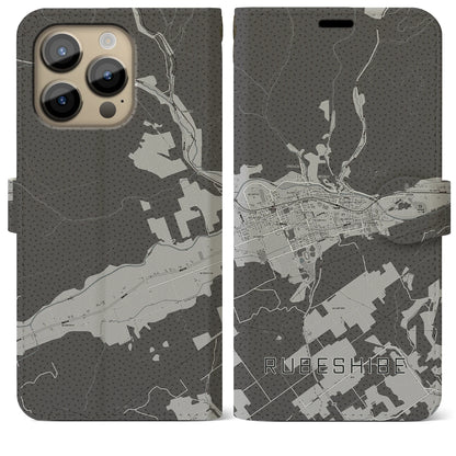 【留辺蘂（北海道）】地図柄iPhoneケース（手帳タイプ）モノトーン・iPhone 14 Pro Max 用