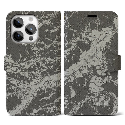 【三戸（青森県）】地図柄iPhoneケース（手帳タイプ）モノトーン・iPhone 14 Pro 用