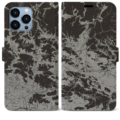 【関（岐阜県）】地図柄iPhoneケース（手帳タイプ）モノトーン・iPhone 13 Pro Max 用