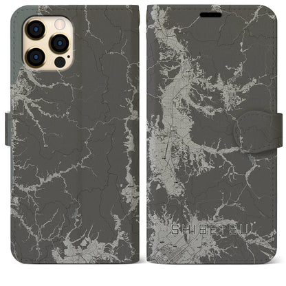 【士別（北海道）】地図柄iPhoneケース（手帳タイプ）モノトーン・iPhone 12 Pro Max 用