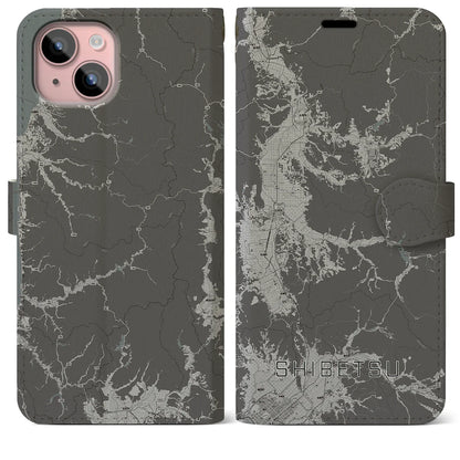 【士別（北海道）】地図柄iPhoneケース（手帳タイプ）モノトーン・iPhone 15 Plus 用