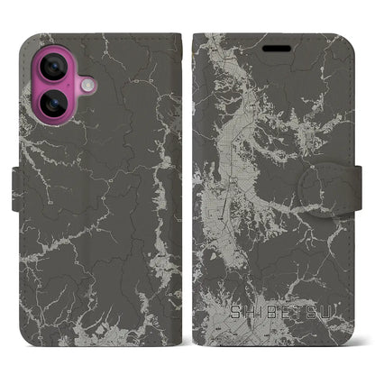 【士別（北海道）】地図柄iPhoneケース（手帳タイプ）モノトーン・iPhone 16 Pro 用