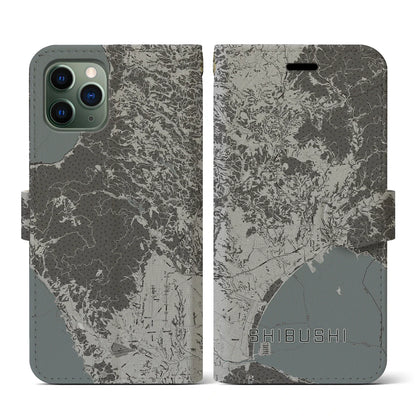 【志布志（鹿児島県）】地図柄iPhoneケース（手帳タイプ）モノトーン・iPhone 11 Pro 用