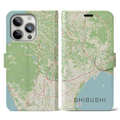 【志布志（鹿児島県）】地図柄iPhoneケース（手帳タイプ）ナチュラル・iPhone 15 Pro 用