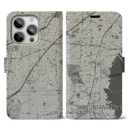 【四条畷（大阪府）】地図柄iPhoneケース（手帳タイプ）モノトーン・iPhone 15 Pro 用