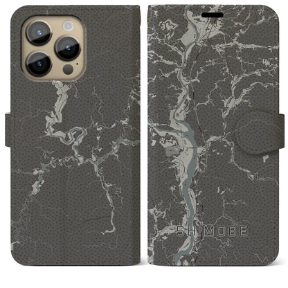 【下部（山梨県）】地図柄iPhoneケース（手帳タイプ）モノトーン・iPhone 14 Pro Max 用