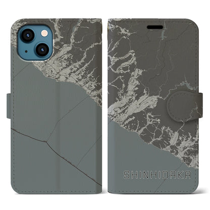 【新ひだか（北海道）】地図柄iPhoneケース（手帳タイプ）モノトーン・iPhone 13 用