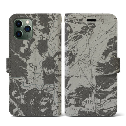 【新庄（山形県）】地図柄iPhoneケース（手帳タイプ）モノトーン・iPhone 11 Pro 用