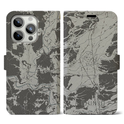 【新庄（山形県）】地図柄iPhoneケース（手帳タイプ）モノトーン・iPhone 15 Pro 用