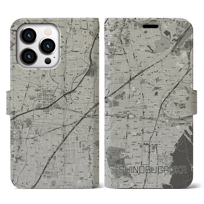 【忍ケ丘（大阪府）】地図柄iPhoneケース（手帳タイプ）モノトーン・iPhone 13 Pro 用