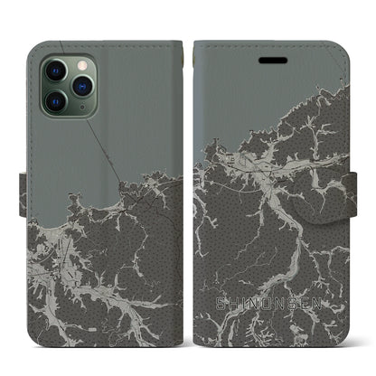 【新温泉（兵庫県）】地図柄iPhoneケース（手帳タイプ）モノトーン・iPhone 11 Pro 用