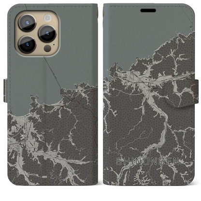 【新温泉（兵庫県）】地図柄iPhoneケース（手帳タイプ）モノトーン・iPhone 14 Pro Max 用