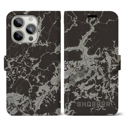 【庄原（広島県）】地図柄iPhoneケース（手帳タイプ）モノトーン・iPhone 15 Pro 用