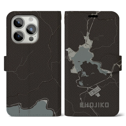 【精進湖（山梨県）】地図柄iPhoneケース（手帳タイプ）モノトーン・iPhone 15 Pro 用