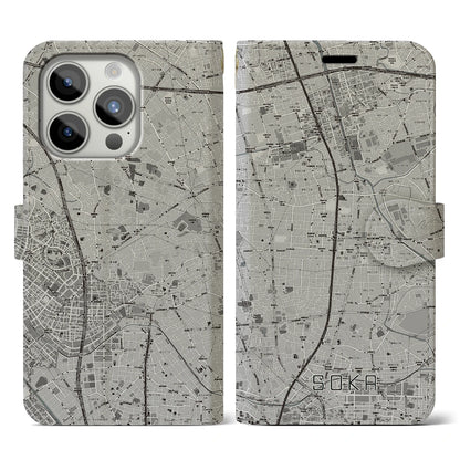 【草加（埼玉県）】地図柄iPhoneケース（手帳タイプ）モノトーン・iPhone 15 Pro 用