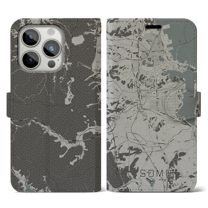 【相馬（福島県）】地図柄iPhoneケース（手帳タイプ）モノトーン・iPhone 15 Pro 用