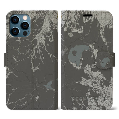 【弟子屈（北海道）】地図柄iPhoneケース（手帳タイプ）モノトーン・iPhone 12 / 12 Pro 用