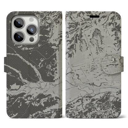 【十和田（青森県）】地図柄iPhoneケース（手帳タイプ）モノトーン・iPhone 15 Pro 用