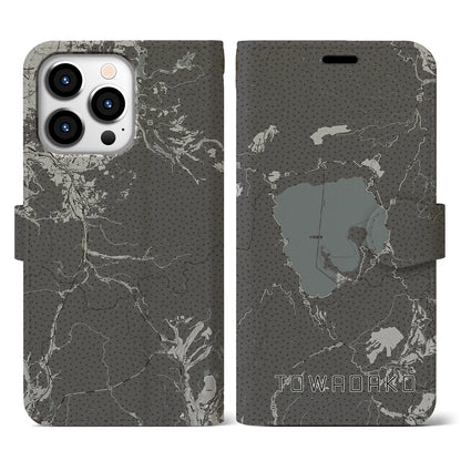 【十和田湖（青森県）】地図柄iPhoneケース（手帳タイプ）モノトーン・iPhone 13 Pro 用