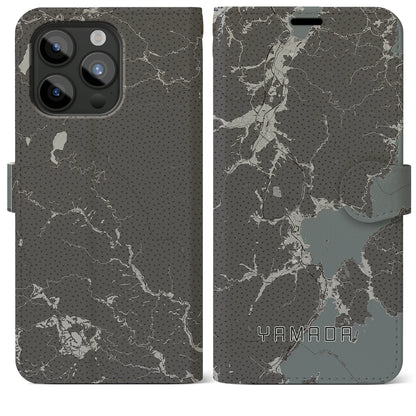 【山田（岩手県）】地図柄iPhoneケース（手帳タイプ）モノトーン・iPhone 15 Pro Max 用