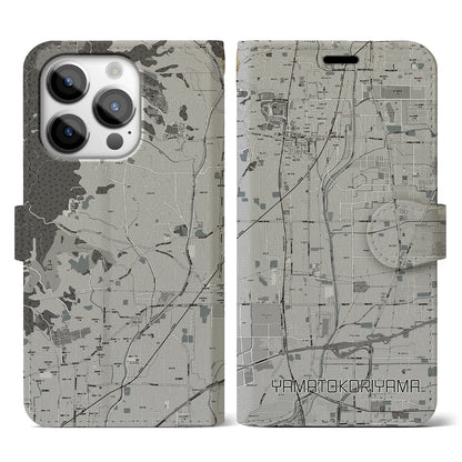 【大和郡山（奈良県）】地図柄iPhoneケース（手帳タイプ）モノトーン・iPhone 14 Pro 用