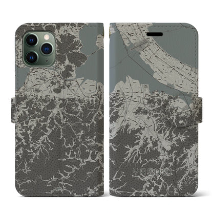 【安来（島根県）】地図柄iPhoneケース（手帳タイプ）モノトーン・iPhone 11 Pro 用