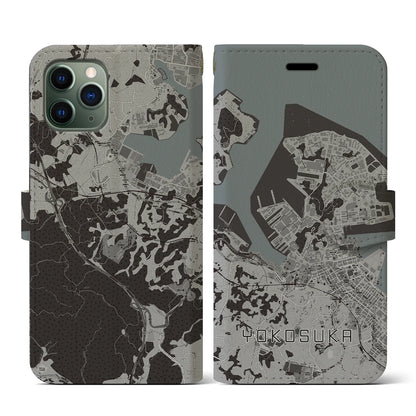 【横須賀（神奈川県）】地図柄iPhoneケース（手帳タイプ）モノトーン・iPhone 11 Pro 用