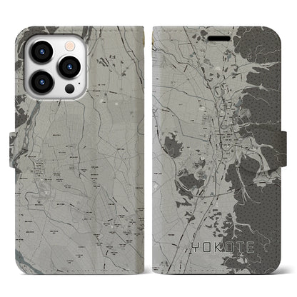 【横手（秋田県）】地図柄iPhoneケース（手帳タイプ）モノトーン・iPhone 13 Pro 用