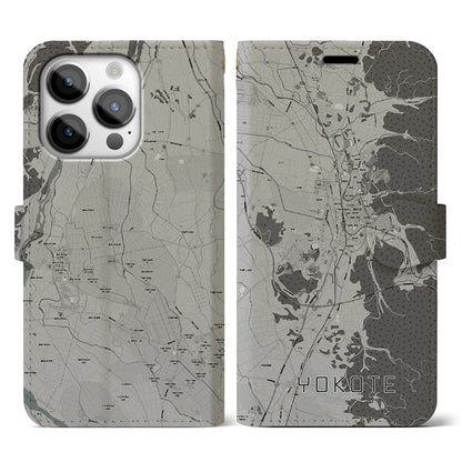 【横手（秋田県）】地図柄iPhoneケース（手帳タイプ）モノトーン・iPhone 14 Pro 用