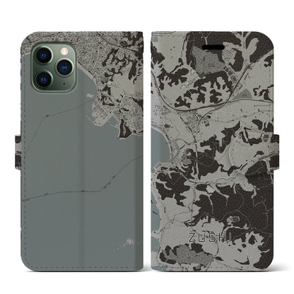 【逗子（神奈川県）】地図柄iPhoneケース（手帳タイプ）モノトーン・iPhone 11 Pro 用