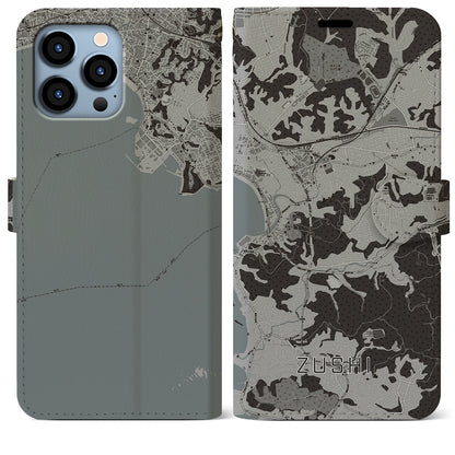 【逗子（神奈川県）】地図柄iPhoneケース（手帳タイプ）モノトーン・iPhone 13 Pro Max 用