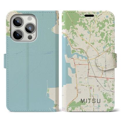 【三津（愛媛県）】地図柄iPhoneケース（手帳タイプ）ナチュラル・iPhone 15 Pro 用