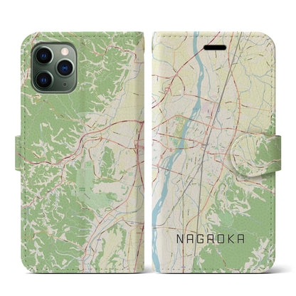 【長岡（新潟県）】地図柄iPhoneケース（手帳タイプ）ナチュラル・iPhone 11 Pro 用