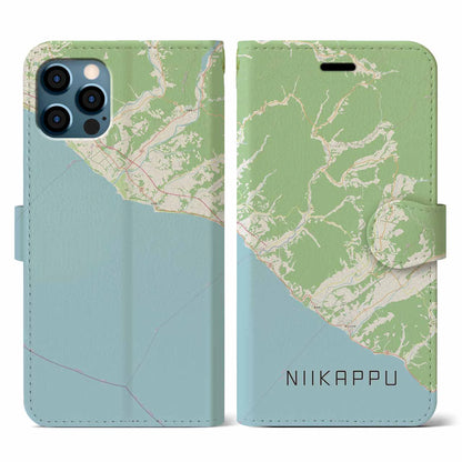 【新冠（北海道）】地図柄iPhoneケース（手帳タイプ）ナチュラル・iPhone 12 / 12 Pro 用